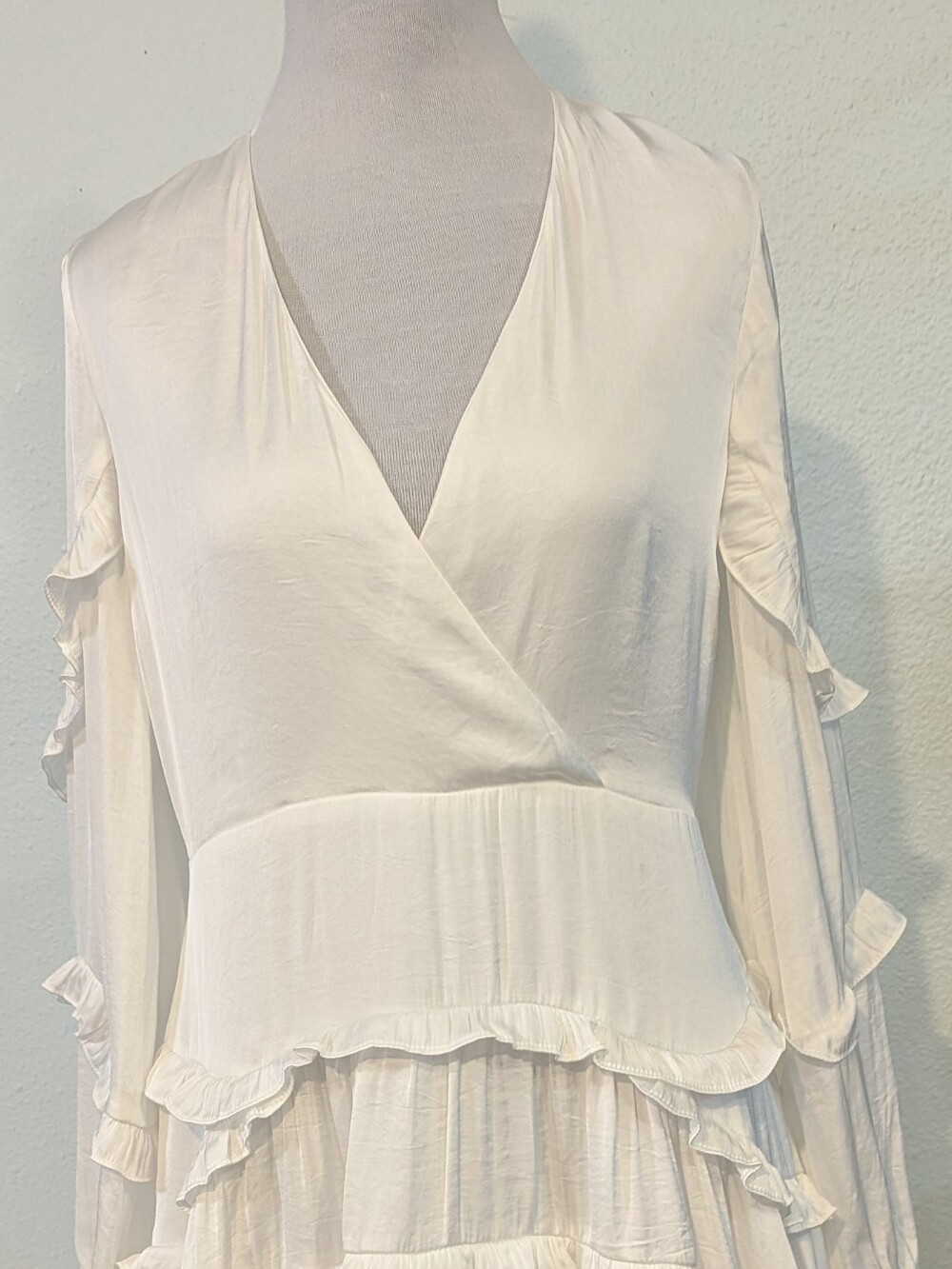 DB Studio White Satin Ruffled Tie Back Long Sleeve Womens Dress size L
